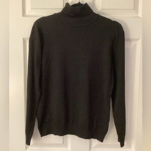 NWT Joseph Black Knit Turtleneck.